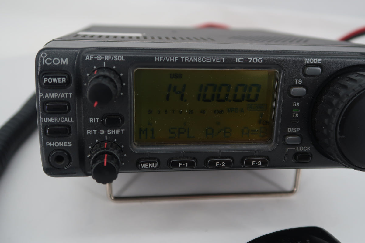 U20424 Used ICOM IC-706 HF/VHF All-Mode 100W Transceiver