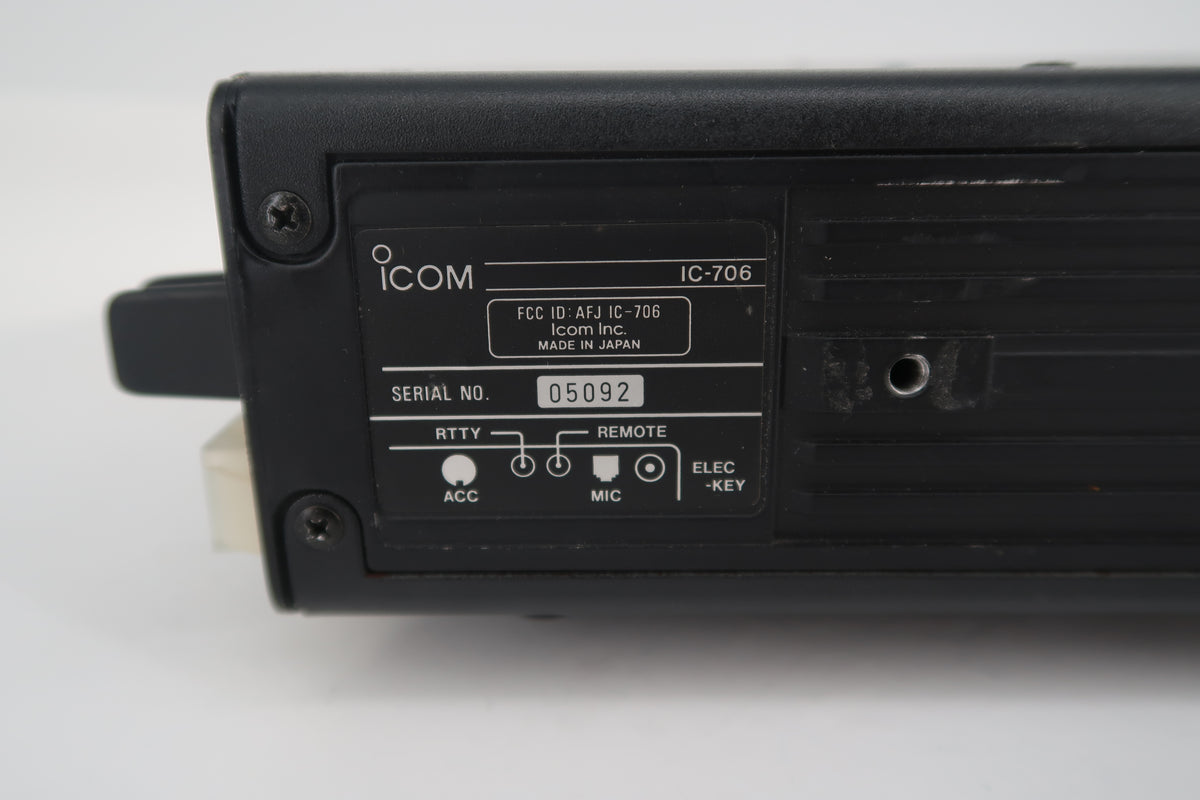 U20424 Used ICOM IC-706 HF/VHF All-Mode 100W Transceiver