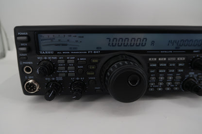 U20426 Used Yaesu FT-847 Earth Station HF/VHF/UHF All Mode Transceiver