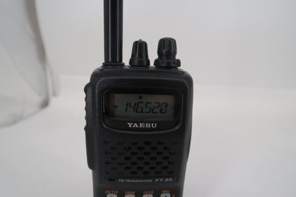 U20430 Used Yaesu FT-60R Dual-Band 144/430MHz FM 5W Handheld Transceiver