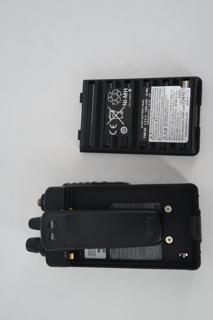 U20430 Used Yaesu FT-60R Dual-Band 144/430MHz FM 5W Handheld Transceiver