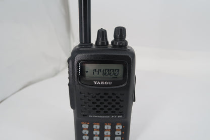 U20431 Used Yaesu FT-60R Dual-Band 144/430MHz FM 5W Handheld Transceiver