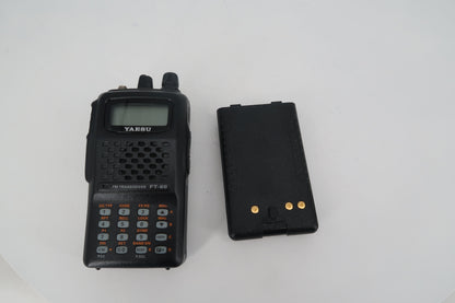 U20431 Used Yaesu FT-60R Dual-Band 144/430MHz FM 5W Handheld Transceiver
