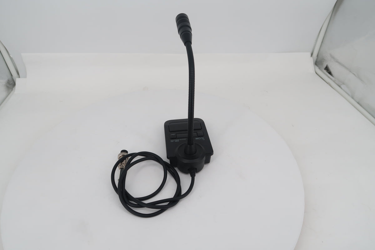 U20452 Used ICOM SM-30 Desktop Microphone