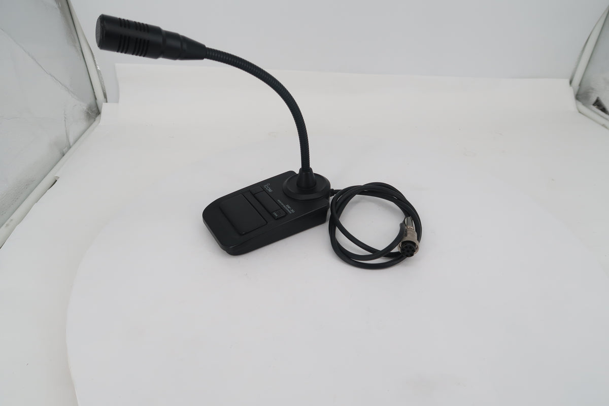 U20453 Used ICOM SM-30 Desktop Microphone