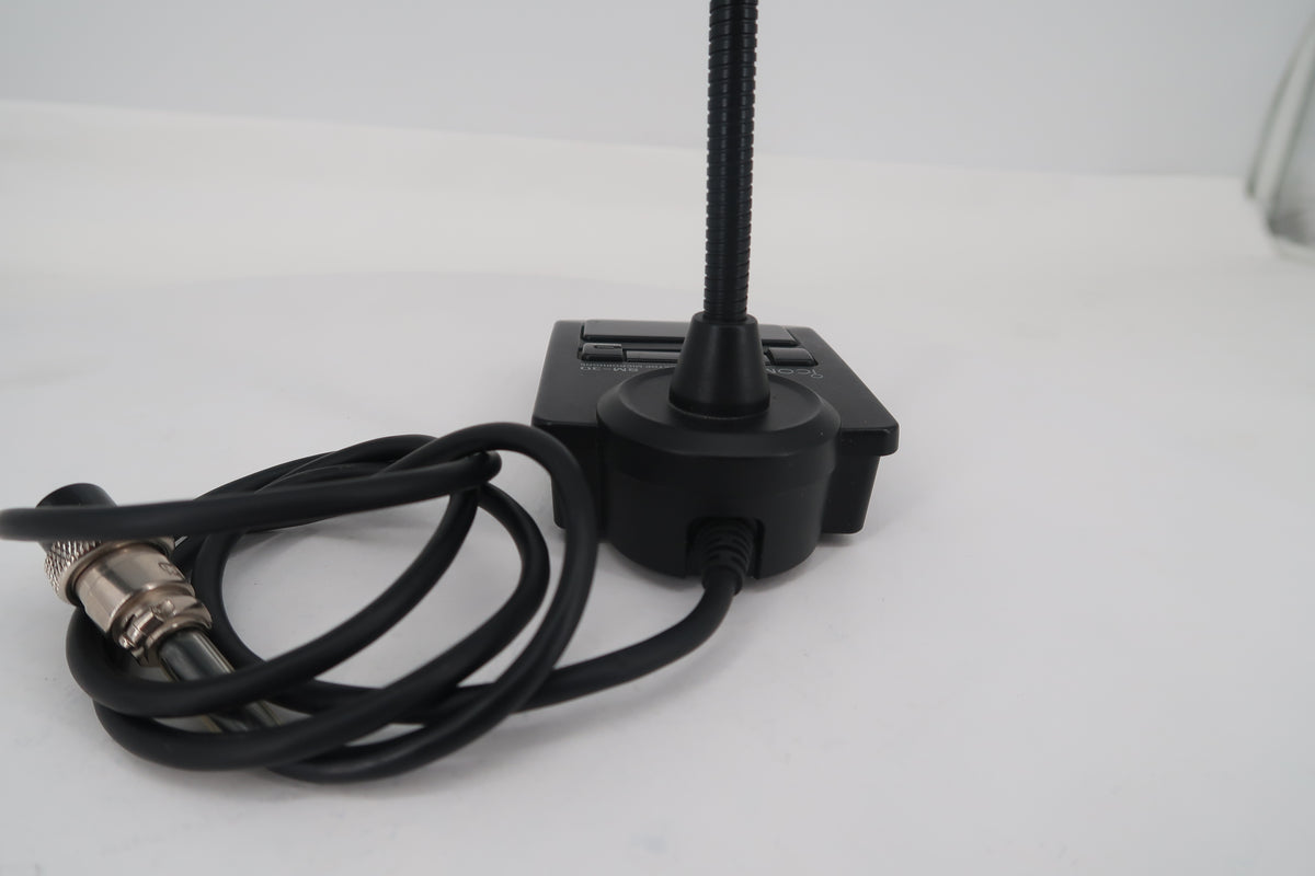 U20454 Used ICOM SM-30 Desktop Microphone