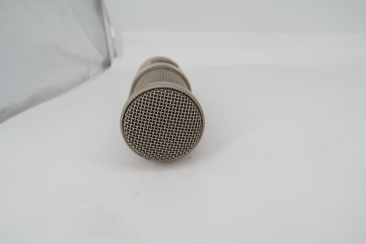 U20467 Used Heil Sound PR 40 Dynamic Microphone Champagne with Collector Case
