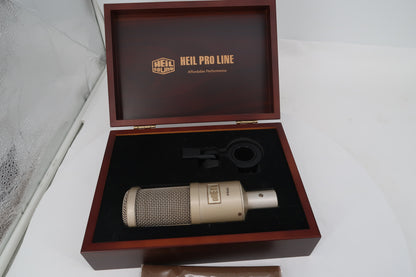 U20467 Used Heil Sound PR 40 Dynamic Microphone Champagne with Collector Case