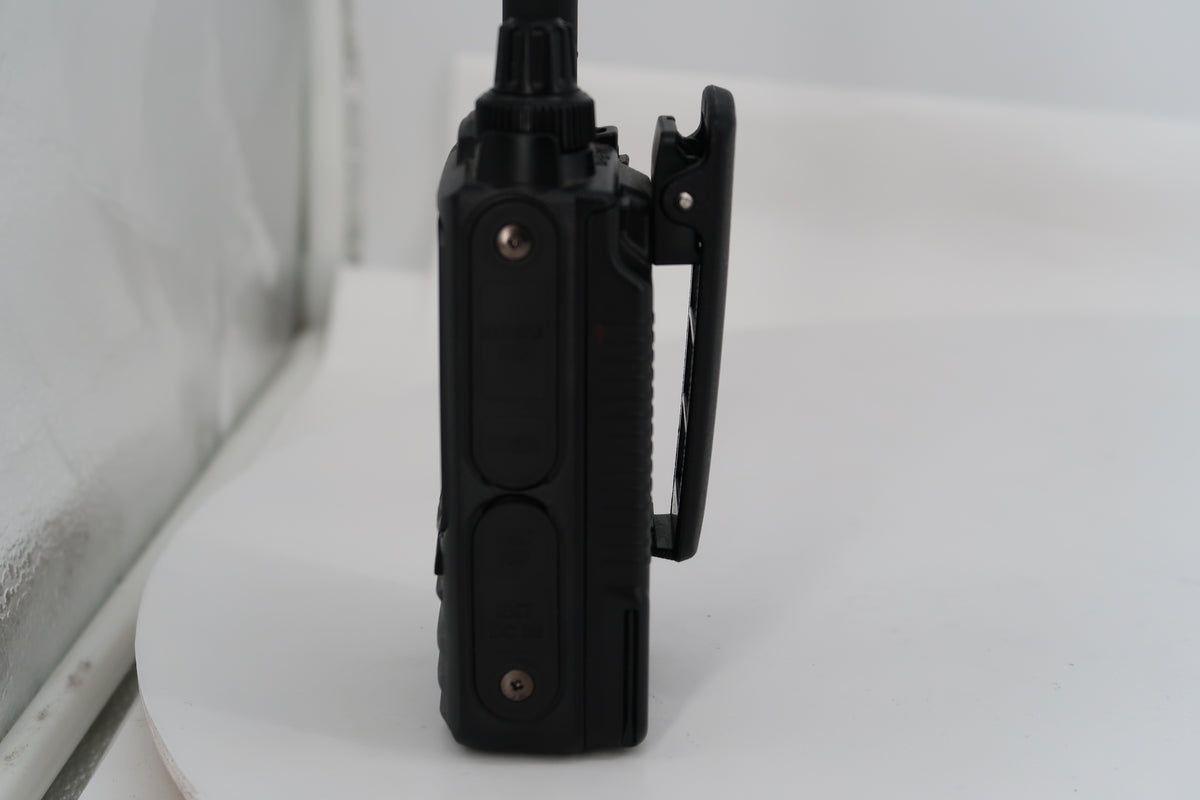 U20485 Used Yaesu FT-3DR C4FM/FM 144/430MHz Dual Band 5W Handheld Transceiver
