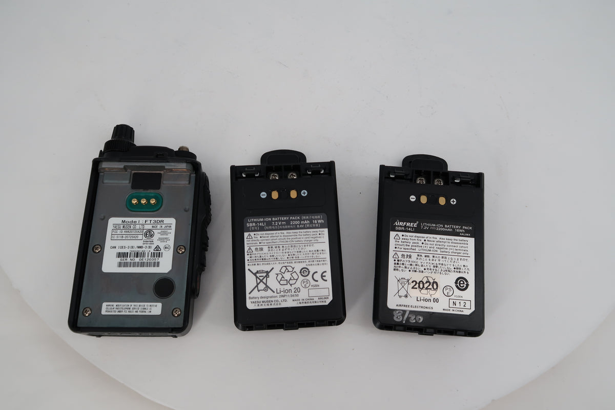 U20485 Used Yaesu FT-3DR C4FM/FM 144/430MHz Dual Band 5W Handheld Transceiver