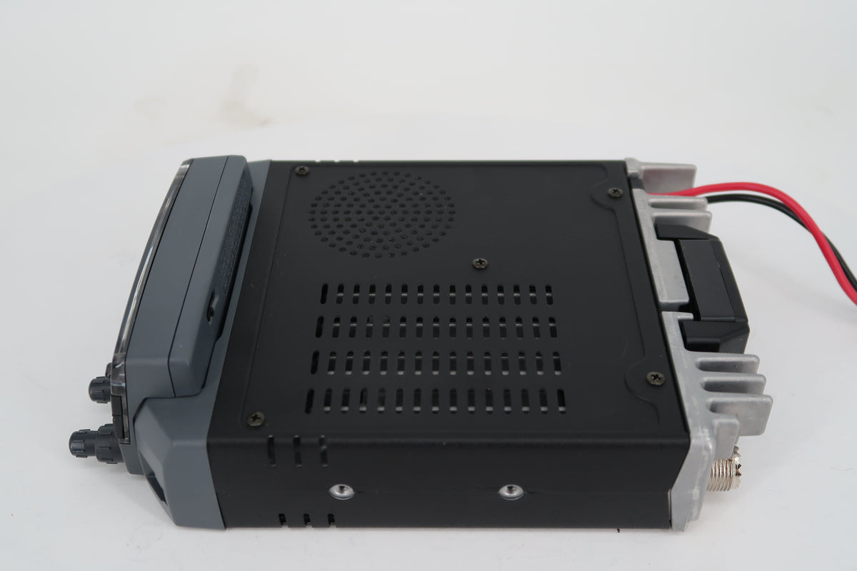 U20489 Used Kenwood TM-V7A 144/440MHz FM Dual Bander Transceiver with VS-3 Voice Unit