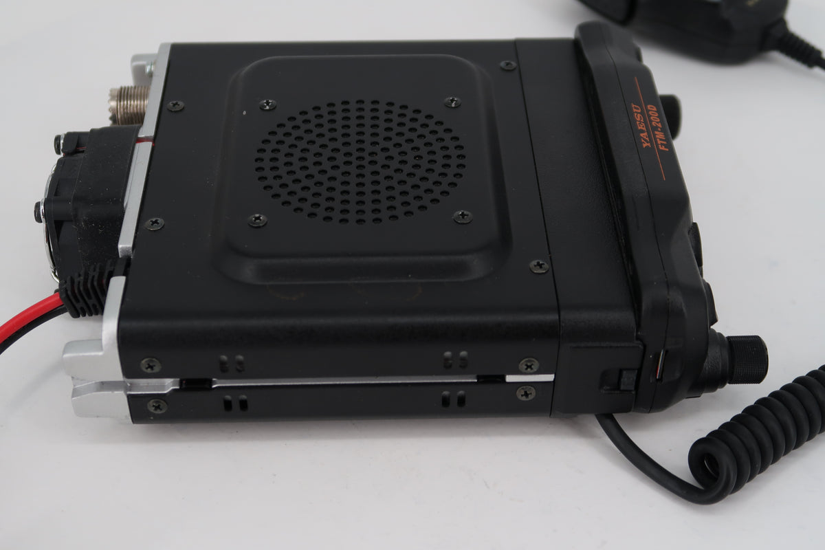 U20490 Used Yaesu FTM-200DR C4FM/FM 144/430MHz Dual Band 50W Transceiver