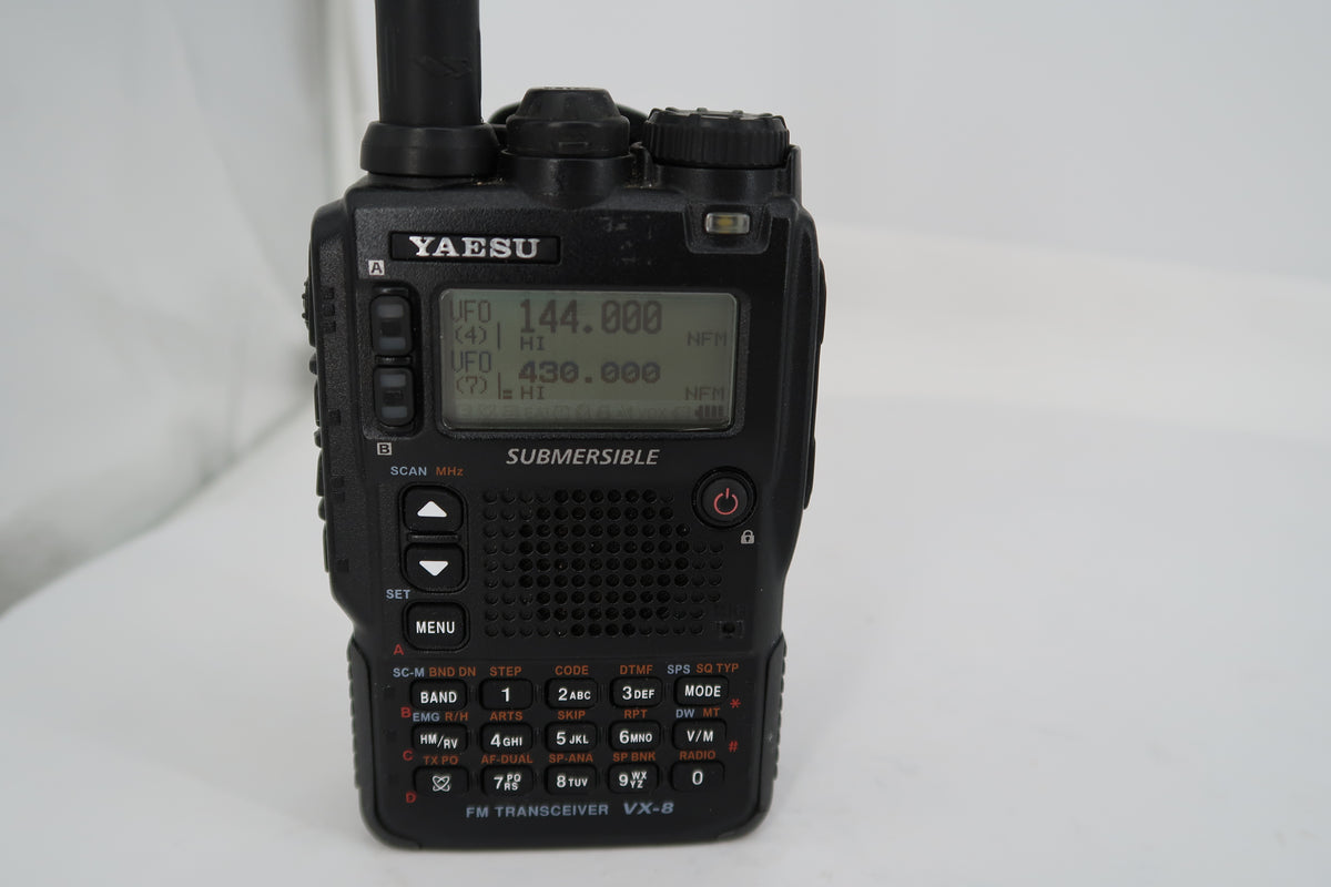 U20492 Used Yaesu VX-8DR 50/144/430 Triple-Band Heavy Duty Submersible Transceiver