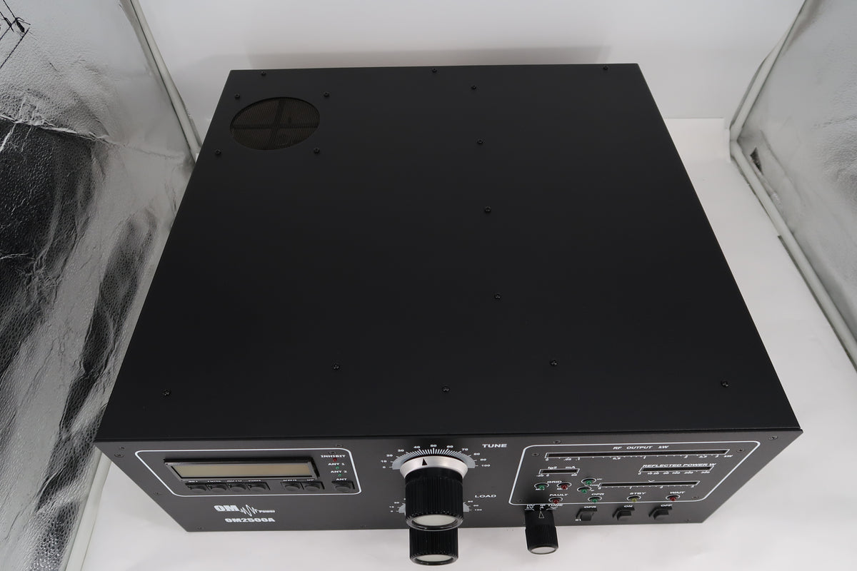 U20496 Used OM Power OM2500A 2500 Watt HF (1.8-29.7 MHz) Power Amplifier with Remote