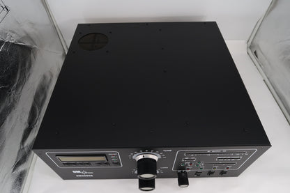 U20496 Used OM Power OM2500A 2500 Watt HF (1.8-29.7 MHz) Power Amplifier with Remote