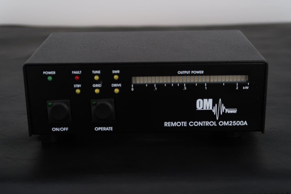 U20496 Used OM Power OM2500A 2500 Watt HF (1.8-29.7 MHz) Power Amplifier with Remote