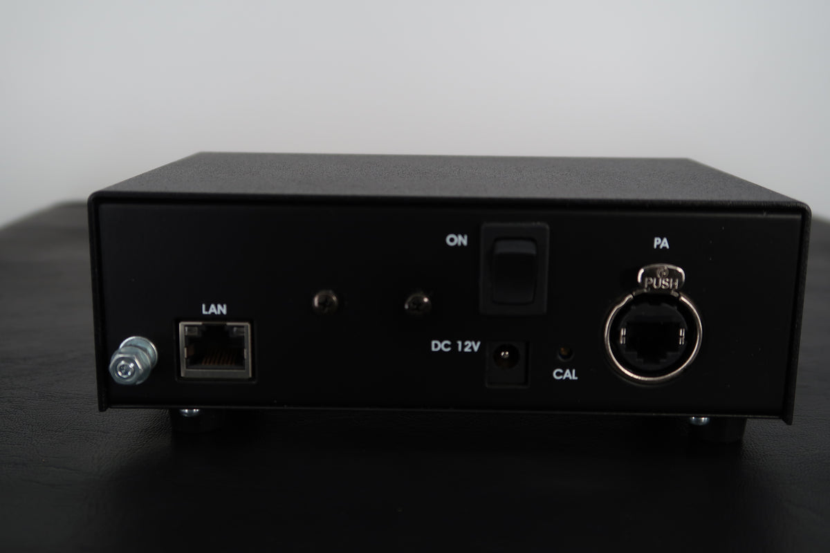 U20496 Used OM Power OM2500A 2500 Watt HF (1.8-29.7 MHz) Power Amplifier with Remote