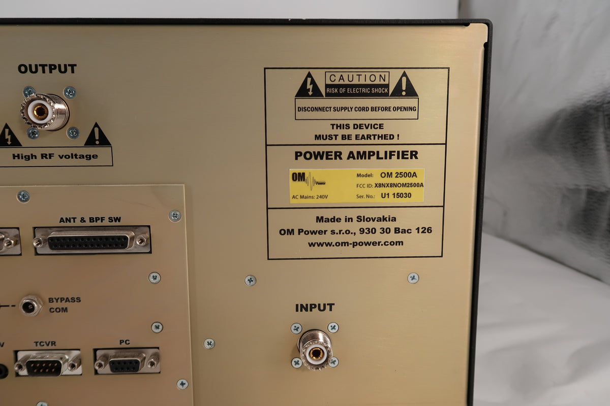 U20496 Used OM Power OM2500A 2500 Watt HF (1.8-29.7 MHz) Power Amplifier with Remote