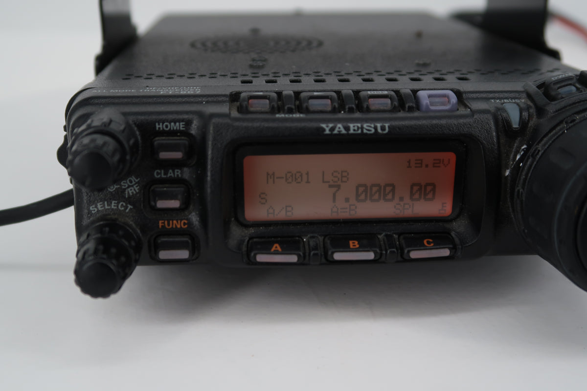 U20500 Used Yaesu FT-857D HF/VHF/UHF 100W Multi-Mode Ultra-Compact Transceiver
