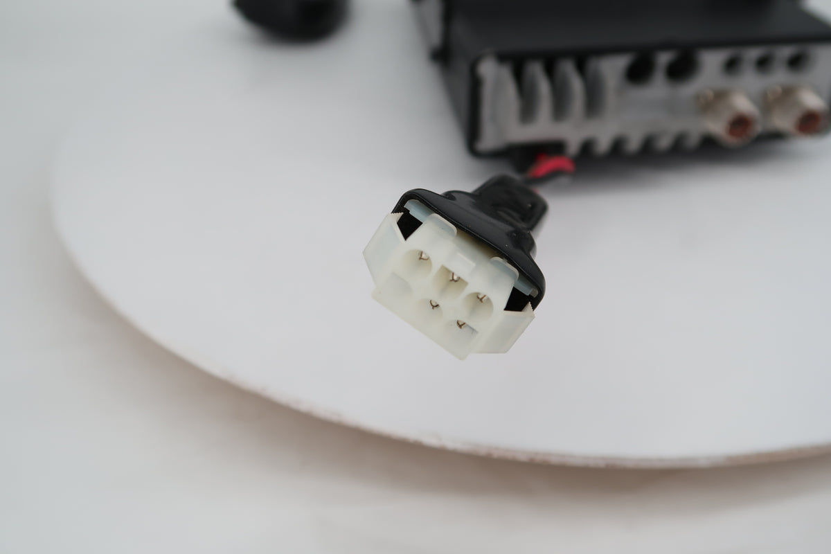 U20500 Used Yaesu FT-857D HF/VHF/UHF 100W Multi-Mode Ultra-Compact Transceiver