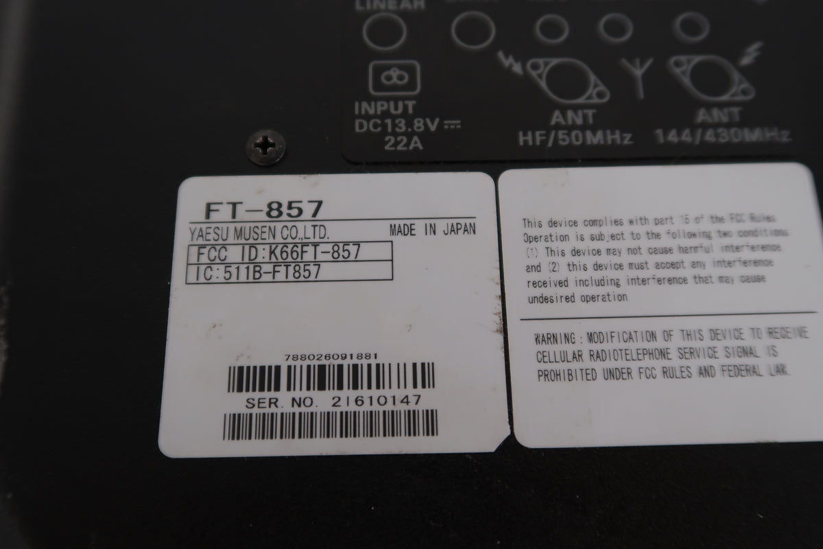 U20500 Used Yaesu FT-857D HF/VHF/UHF 100W Multi-Mode Ultra-Compact Transceiver