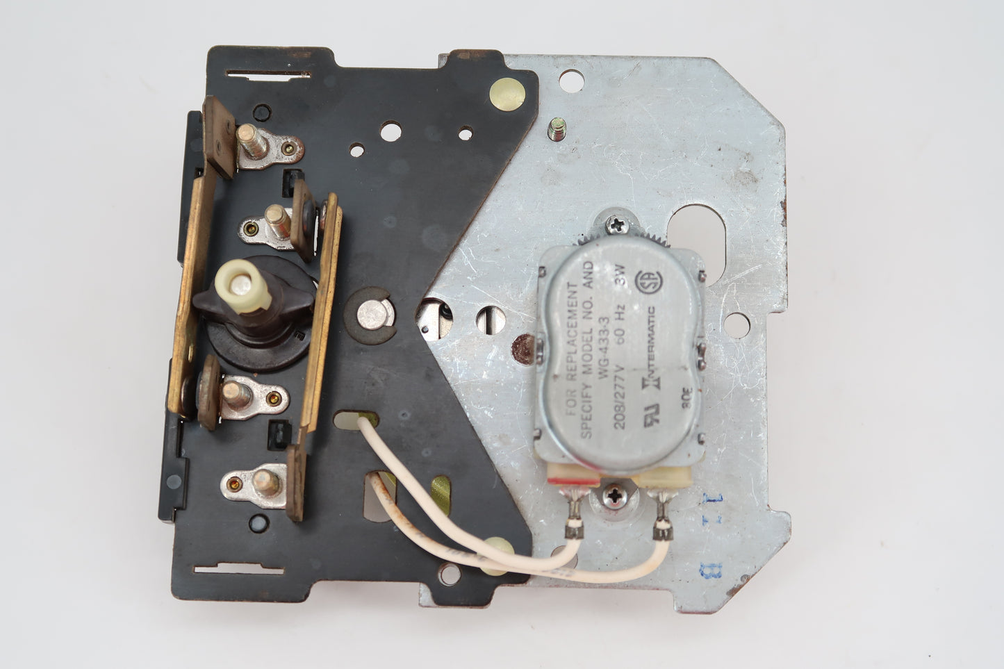 U19723 Never Used Dayton 2E353A Mechanical 24-Hour Timer