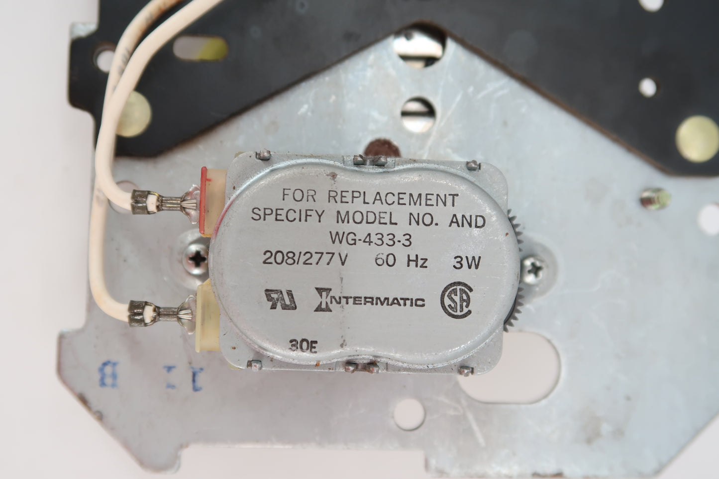 U19723 Never Used Dayton 2E353A Mechanical 24-Hour Timer