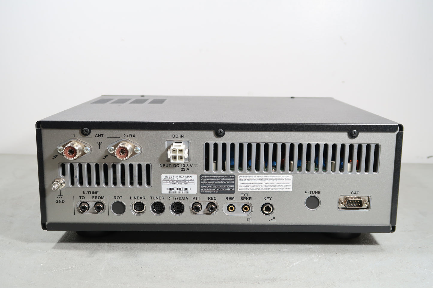 U19732 Used Yaesu FTDX-1200 HF/6 Meter Transceiver