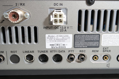 U19732 Used Yaesu FTDX-1200 HF/6 Meter Transceiver