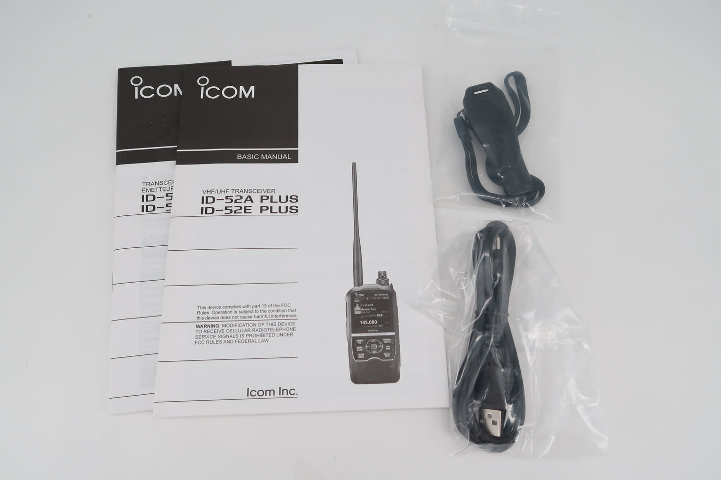 U19752 Used Icom ID-52A Plus VHF/UHF Dual Band Handheld Transceiver