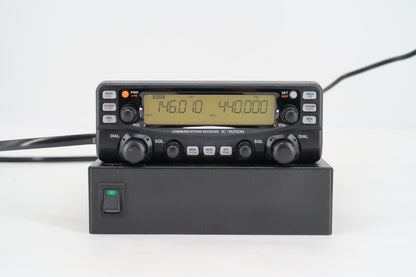 U19783 Used Icom IC-R2500 Communications Receiver with Control Head UT-122 Nice