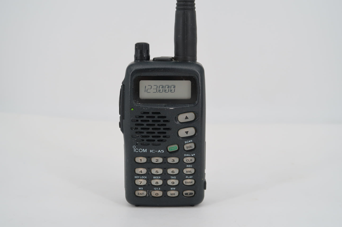 U19797 Used Icom IC-A5 VHF Air-Band Handheld Transceiver