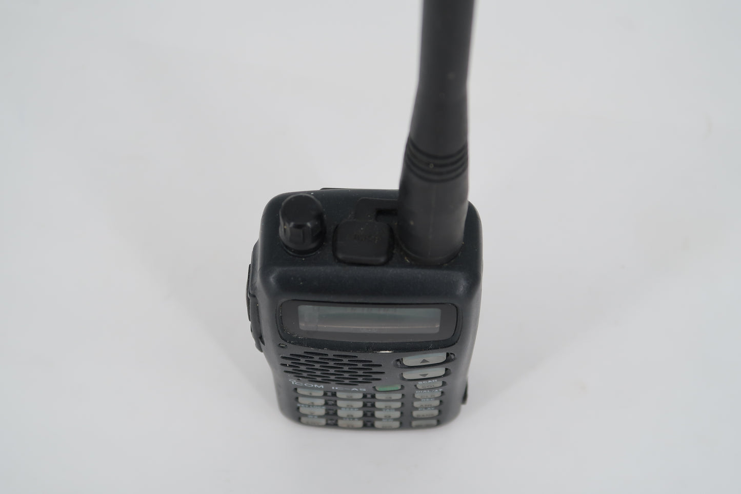 U19797 Used Icom IC-A5 VHF Air-Band Handheld Transceiver