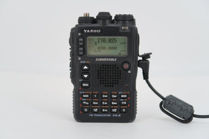 U19801 Used Yaesu VX-8R Quad-Band Submersible Handheld Transceiver
