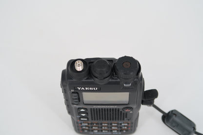U19801 Used Yaesu VX-8R Quad-Band Submersible Handheld Transceiver