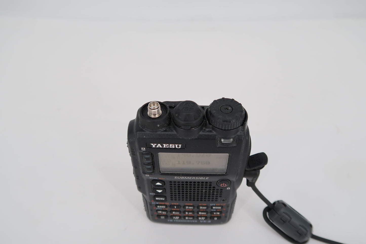 U19799 Used Yaesu VX-8DR Quad-Band Submersible Handheld Transceiver w/ Extras