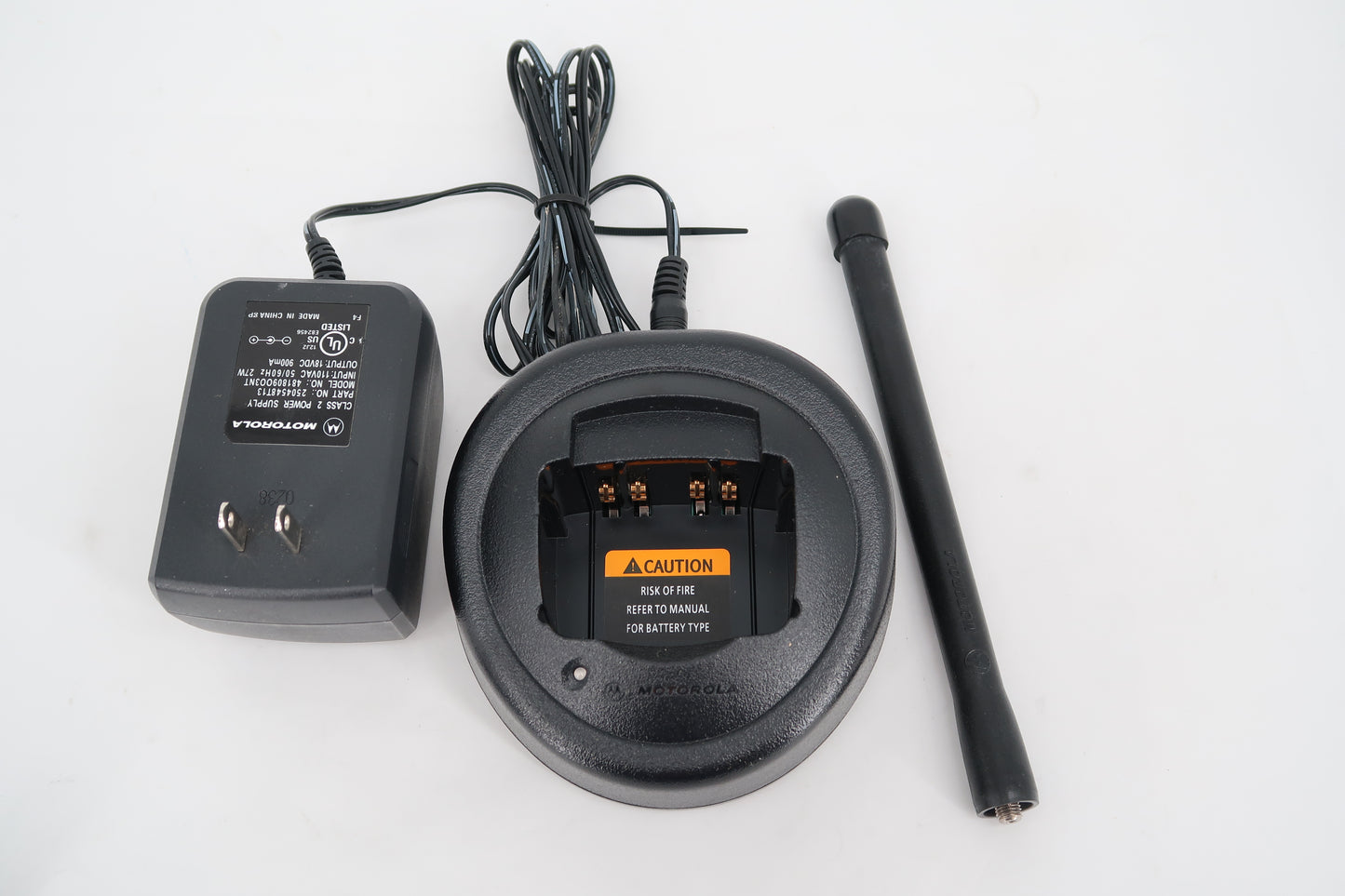 U19829 Used Motorola HT750 16Ch. 6m Two-Way Handheld (Model: AAH25CEC9AA3AN)