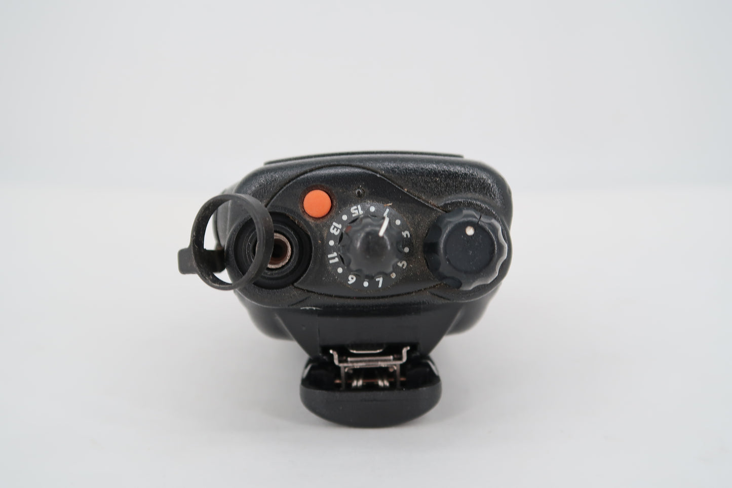 U19829 Used Motorola HT750 16Ch. 6m Two-Way Handheld (Model: AAH25CEC9AA3AN)