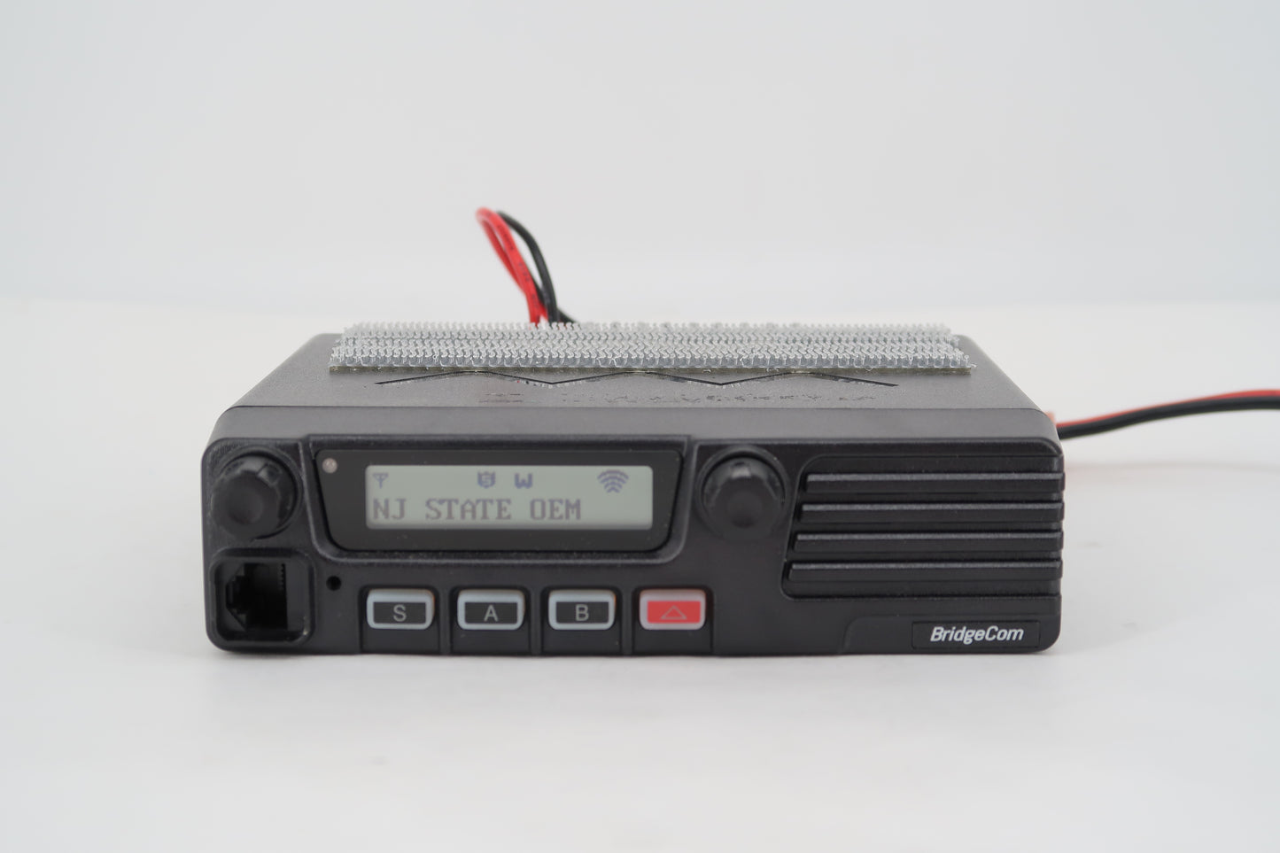 U19830 Used BridgeCom BCM-220 Mobile 250-Channel 220MHz Transceiver