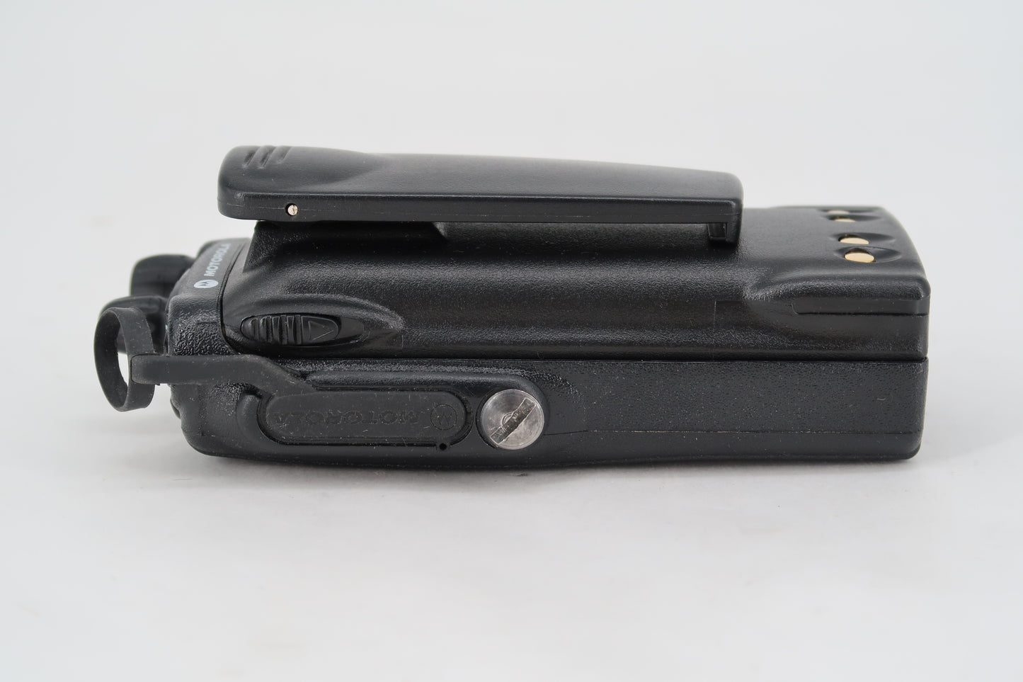U19833 Used Motorola HT750 16Ch. UHF Two-Way Handheld (Model: AAH25RDC9AA3AN)