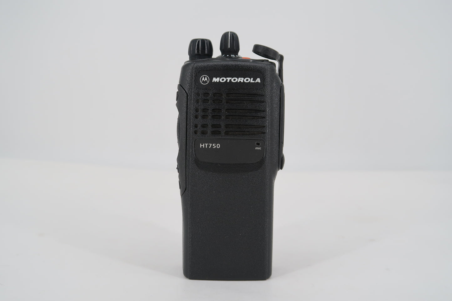 U19835 Used Motorola HT750 16Ch. 6m Two-Way Handheld (Model: AAH25CEC9AA3AN) Low Band