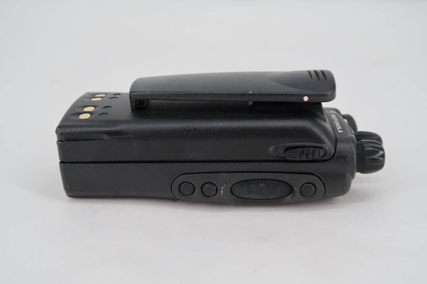 U19835 Used Motorola HT750 16Ch. 6m Two-Way Handheld (Model: AAH25CEC9AA3AN) Low Band