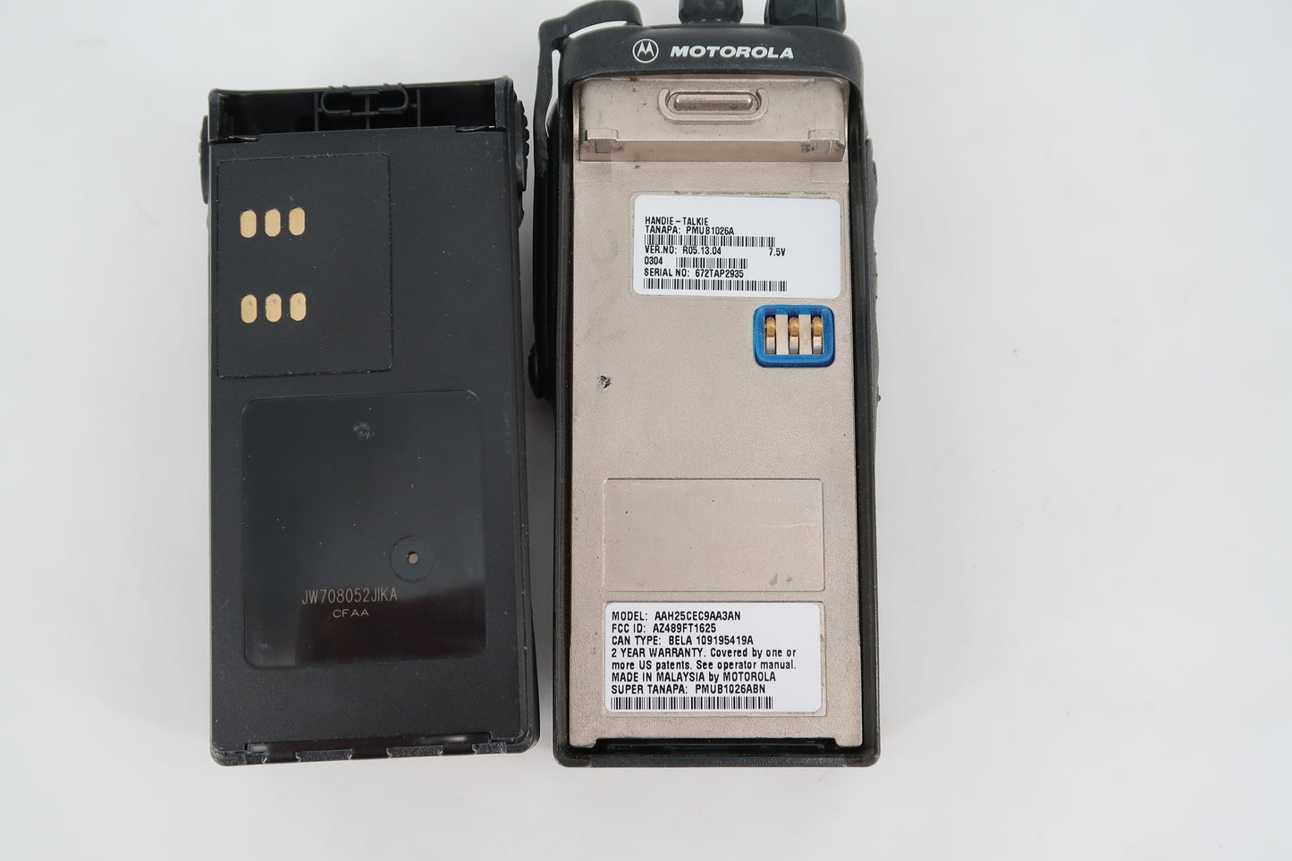 U19835 Used Motorola HT750 16Ch. 6m Two-Way Handheld (Model: AAH25CEC9AA3AN) Low Band