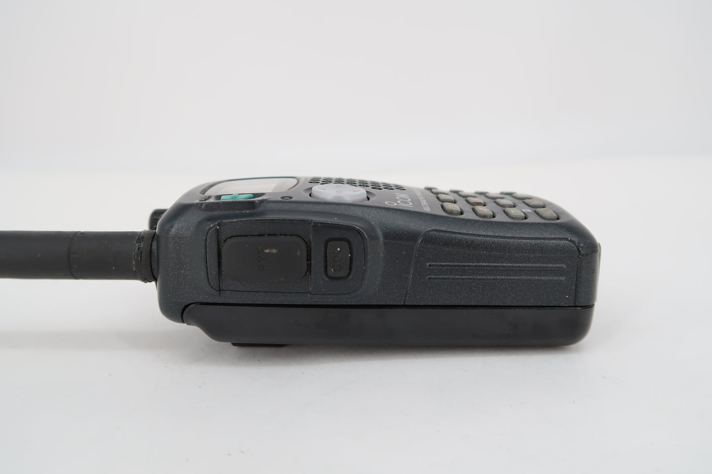 U19871 Used Icom IC-T81A Multi-Band Submersible Handheld Transceiver