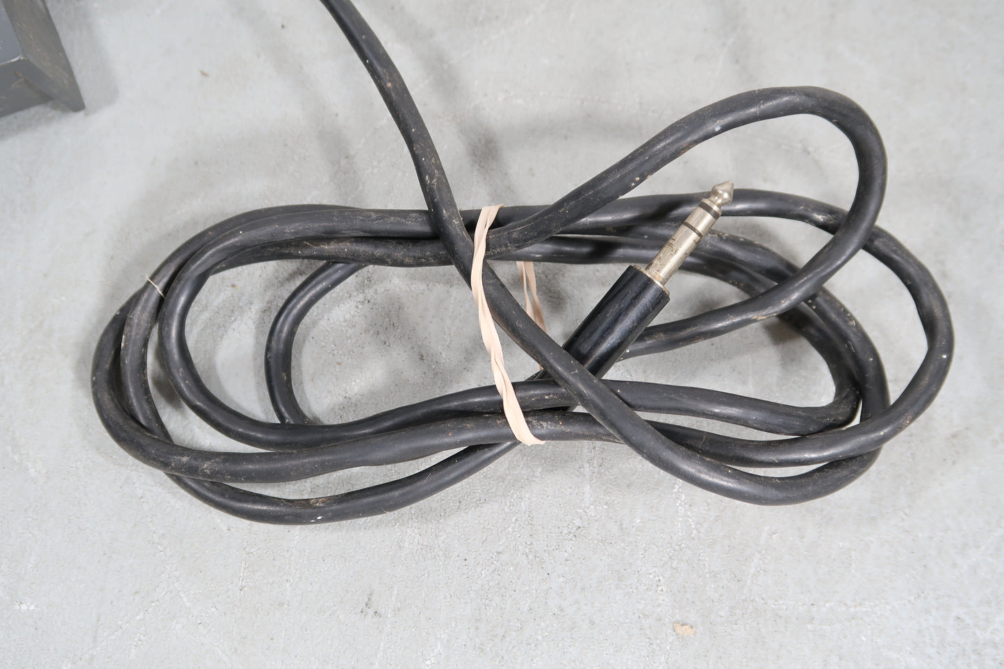U19887 AS IS Untested Shure 444 Desktop Microphone