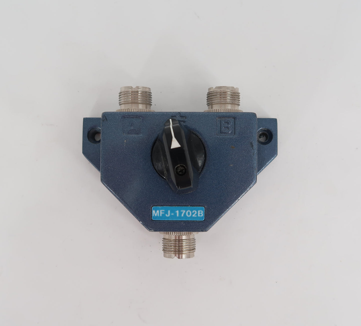 U19902 Used MFJ-1702B 2-Position Coaxial Switch w/ Off-Ground Position