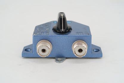 U19906 Used MFJ-1702B 2-Position Coaxial Switch w/ Off-Ground Position