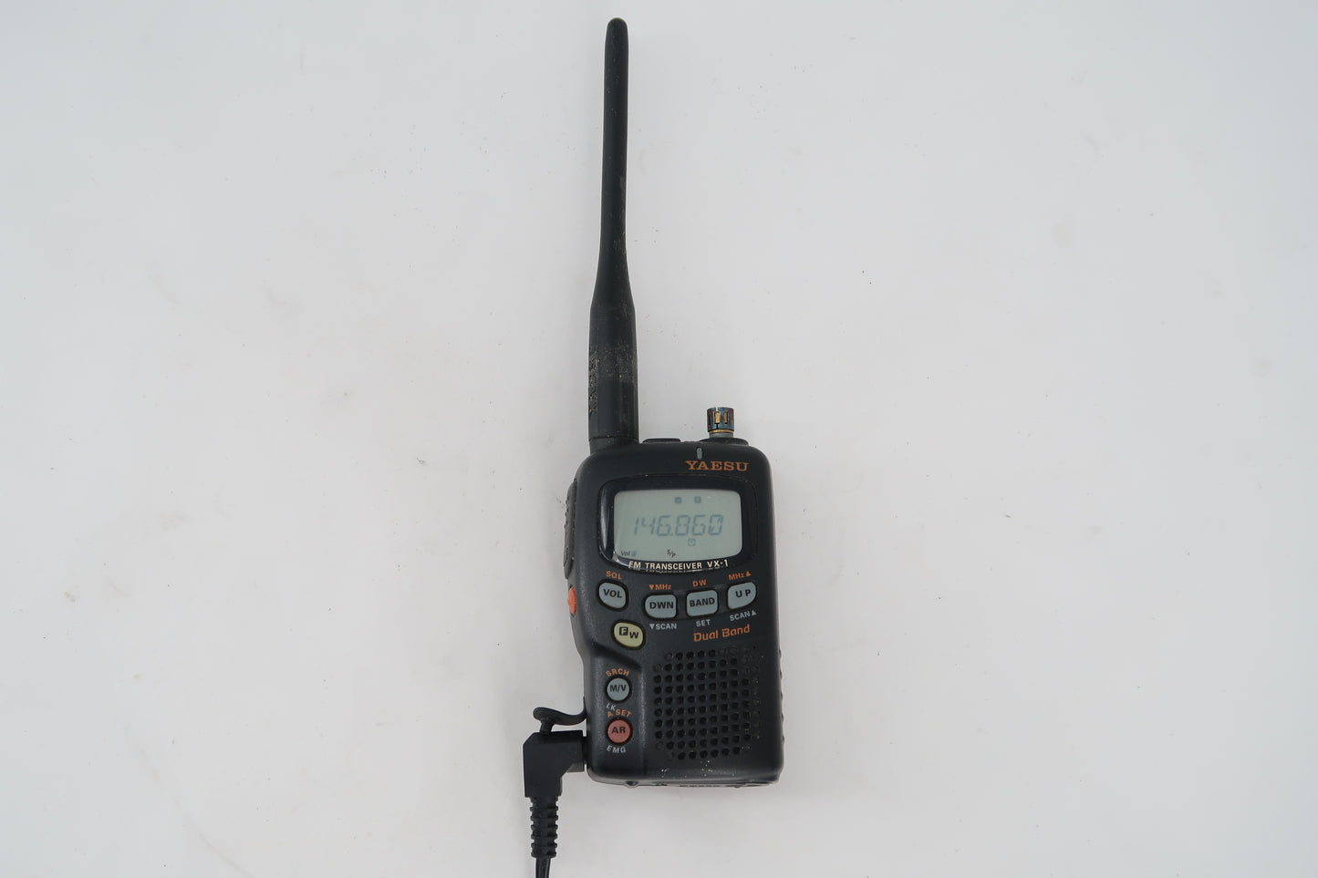 U19922 Used Yaesu VX-1R Compact FM Handheld Transceiver