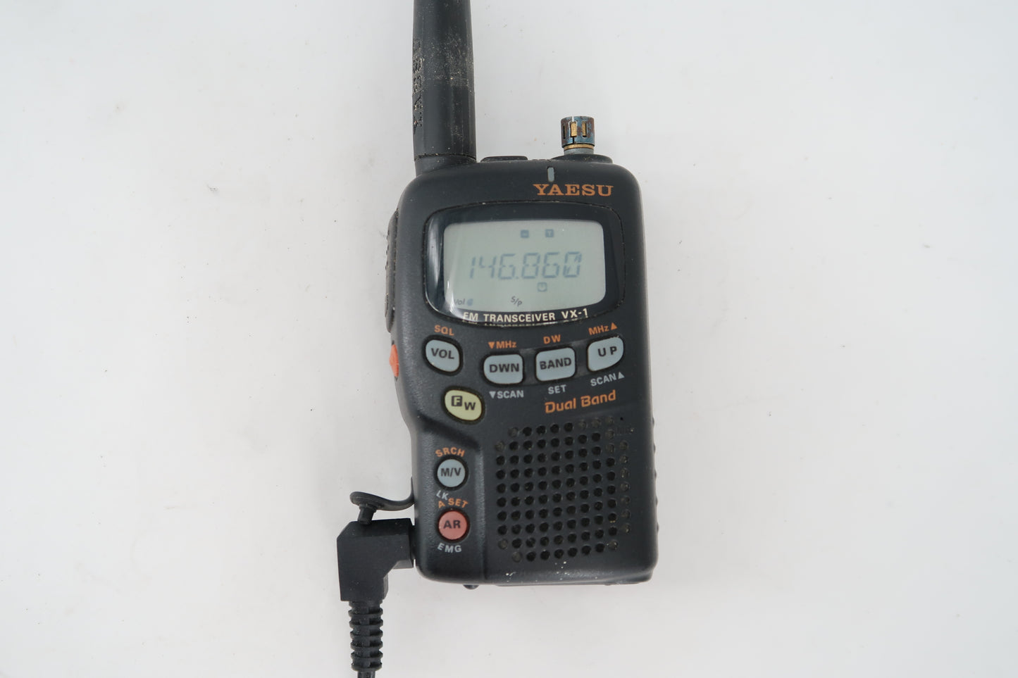 U19922 Used Yaesu VX-1R Compact FM Handheld Transceiver