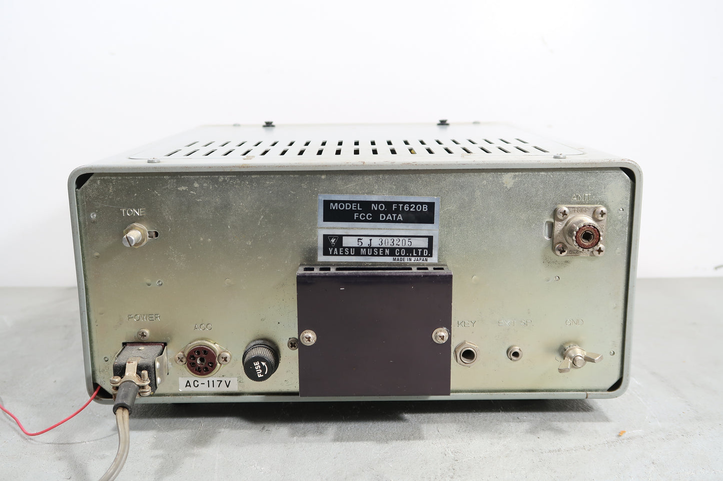 U19928 AS IS Yaesu FT-620B SSB/CW/AM Radio Six Meters